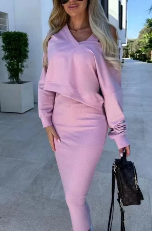 Chic Comfort: Two Piece-Set Knit Dress